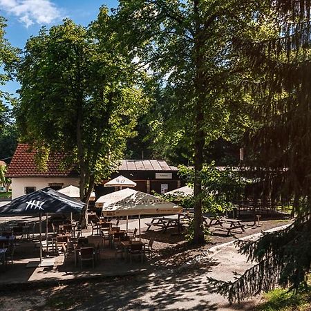 Rekreacni Areal Prihrazy Hotel Zdar  Luaran gambar
