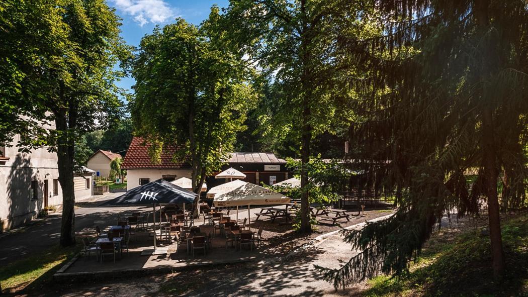 Rekreacni Areal Prihrazy Hotel Zdar  Luaran gambar