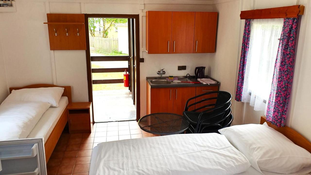 Rekreacni Areal Prihrazy Hotel Zdar  Luaran gambar